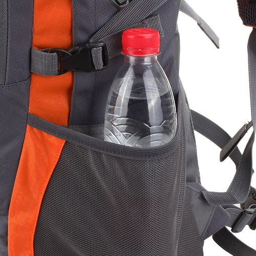 骆驼30升登山包深度评测 防水大容量，户外与通勤的全能伙伴